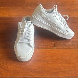 Woman’s Puma Shoes