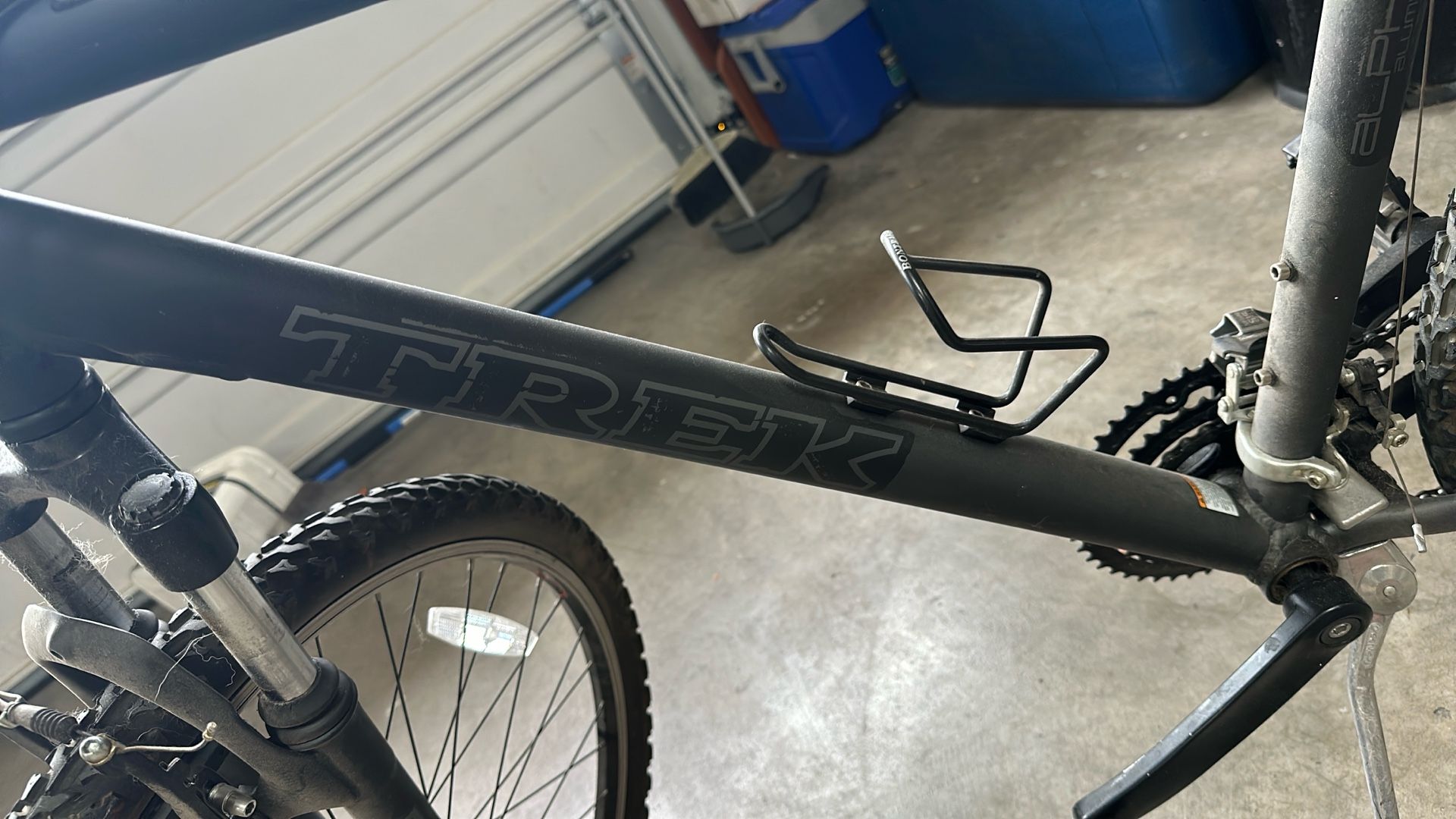 3700 Trek Bike