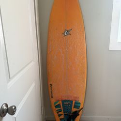 6 FOOT FISH SURFBOARD 