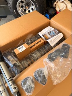 Jeep procomp 4” lift brand new in the box