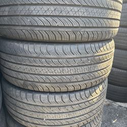 (4) 235/55R18 SET OF USED TIRES CONTINENTAL 70% LIFE !!