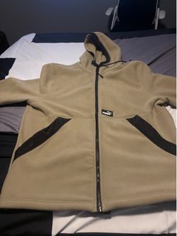 men’s puma sweater size extra large