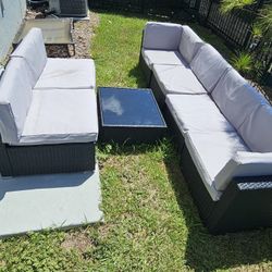 patio set, very lightly used, great condition