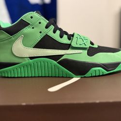Travis Scott jumpman Jack green spark