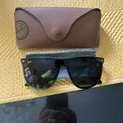 Ray-Ban Sunglasses 