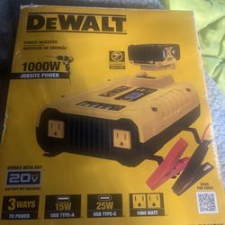 DeWalt 1000W Power Inverter