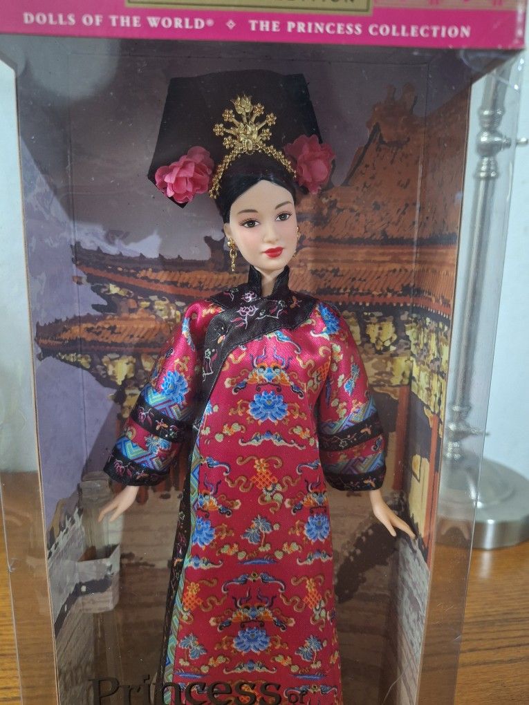 NIB! Princess of China Barbie Dolls of the World The Princess Collection Mattel 53368