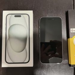 Apple iPhone 15 USB C 128gb UNLOCKED