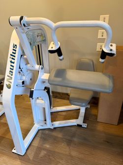 Nautilus Nitro Tricep Commercial Gym Equipment Exercise Fitness Weight Machine