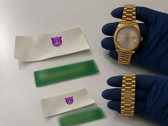 Men’s luxury gold watch