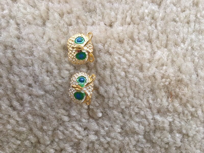 Owl ear stud