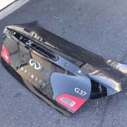 Infiniti G37 Trunk 