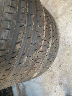 2 new  tires 255 30 r 26