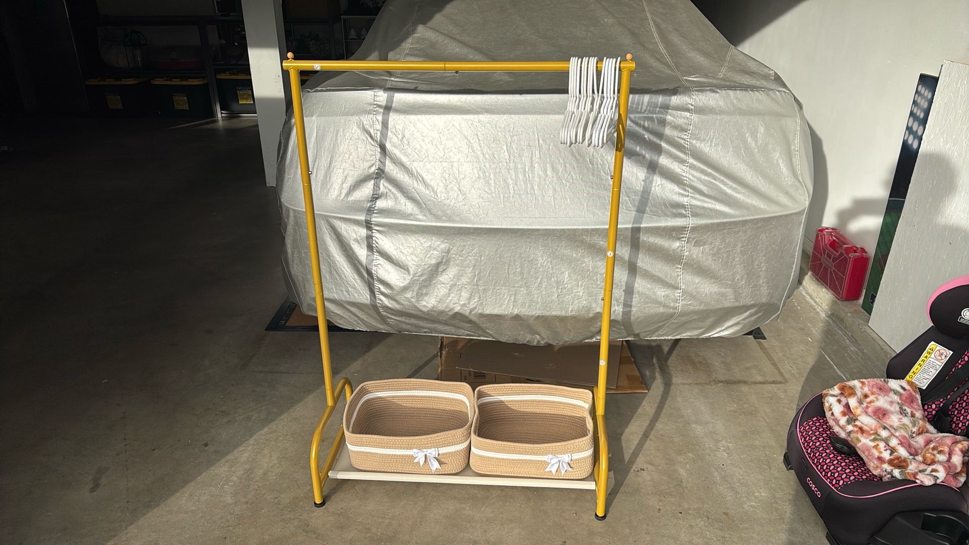 Child’s Clothing Rack