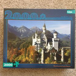 Jigsaw Puzzle NEUSCHWANSTEIN CASTLE Buffalo Open Box SEALED Contents 2000 Pieces 