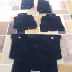 Jeep Wrangler 4 door mats LIKE NEW