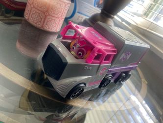 PAW Patrol Skye Toy Truck with Figure