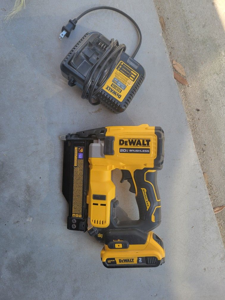 Dewalt 23 Gauge Pin Nailer Kit $150