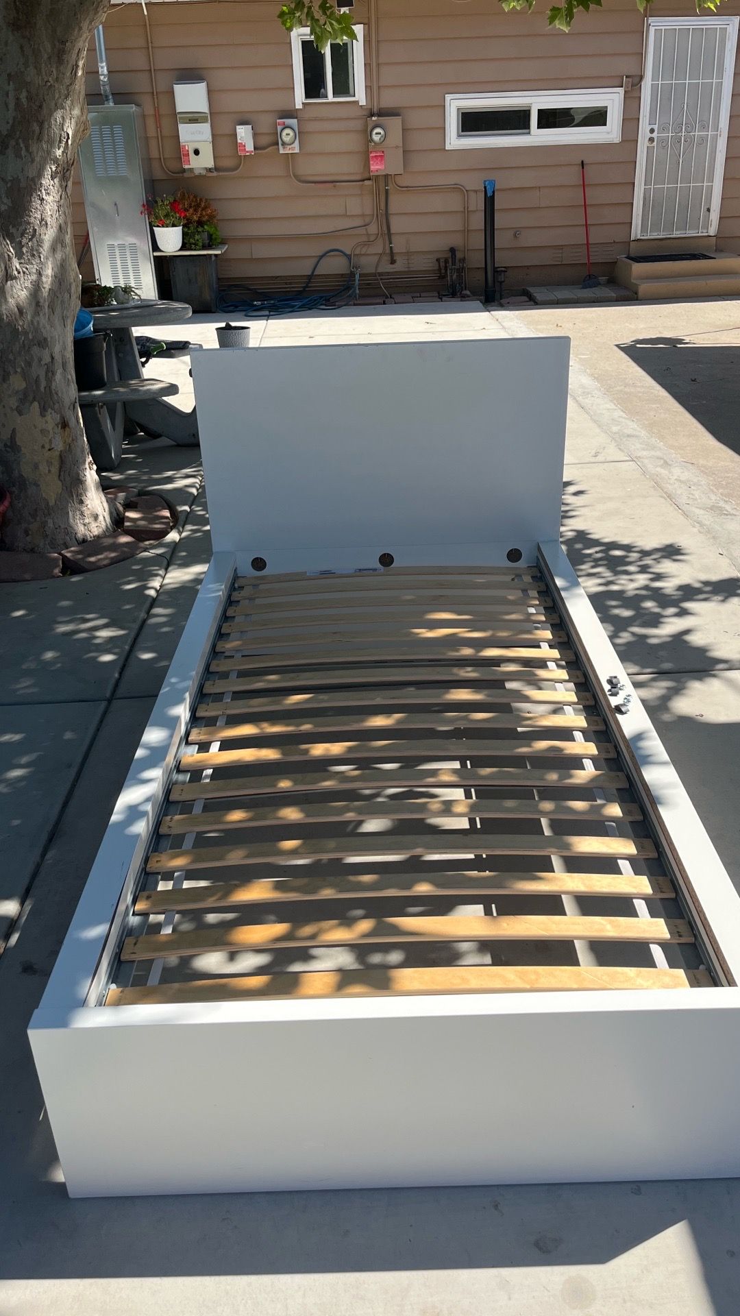 Twin bed frame