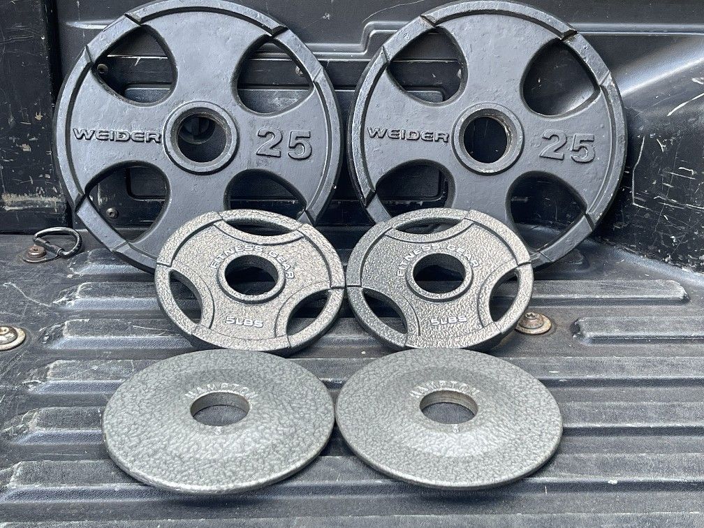 SET  OF  OLYMPIC  PLATES  (PAIRS OF)  :  25s  & TWO  PAIR OF  5s  