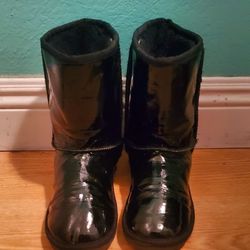 Zodiac Black Patten Ugg Style Boots..size 5 Womens...Great Condition!