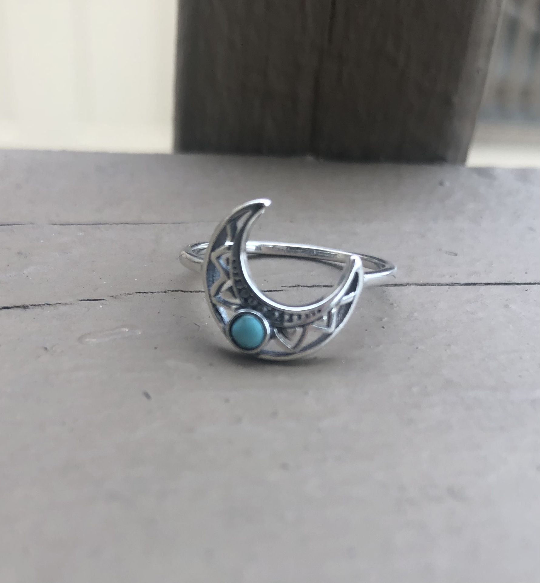 Nice New Sterling Silver .925 Turquoise Half Moon Ring Size 8