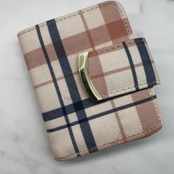 Plaid Wallet