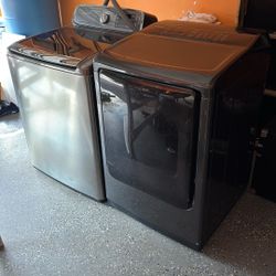 Samsung Washer and Dryer set