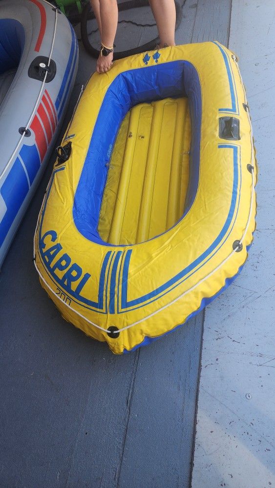 Vintage SEVYLOR Model 200 Inflatable 2-Person Boat