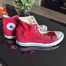 Red Converse All Star