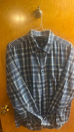 Men’s size L Banana Republic button down shirt