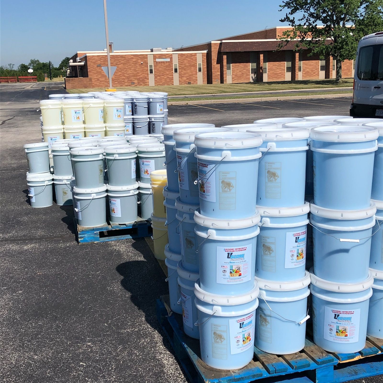 Laundry Detergent 5 Gallon Buckets