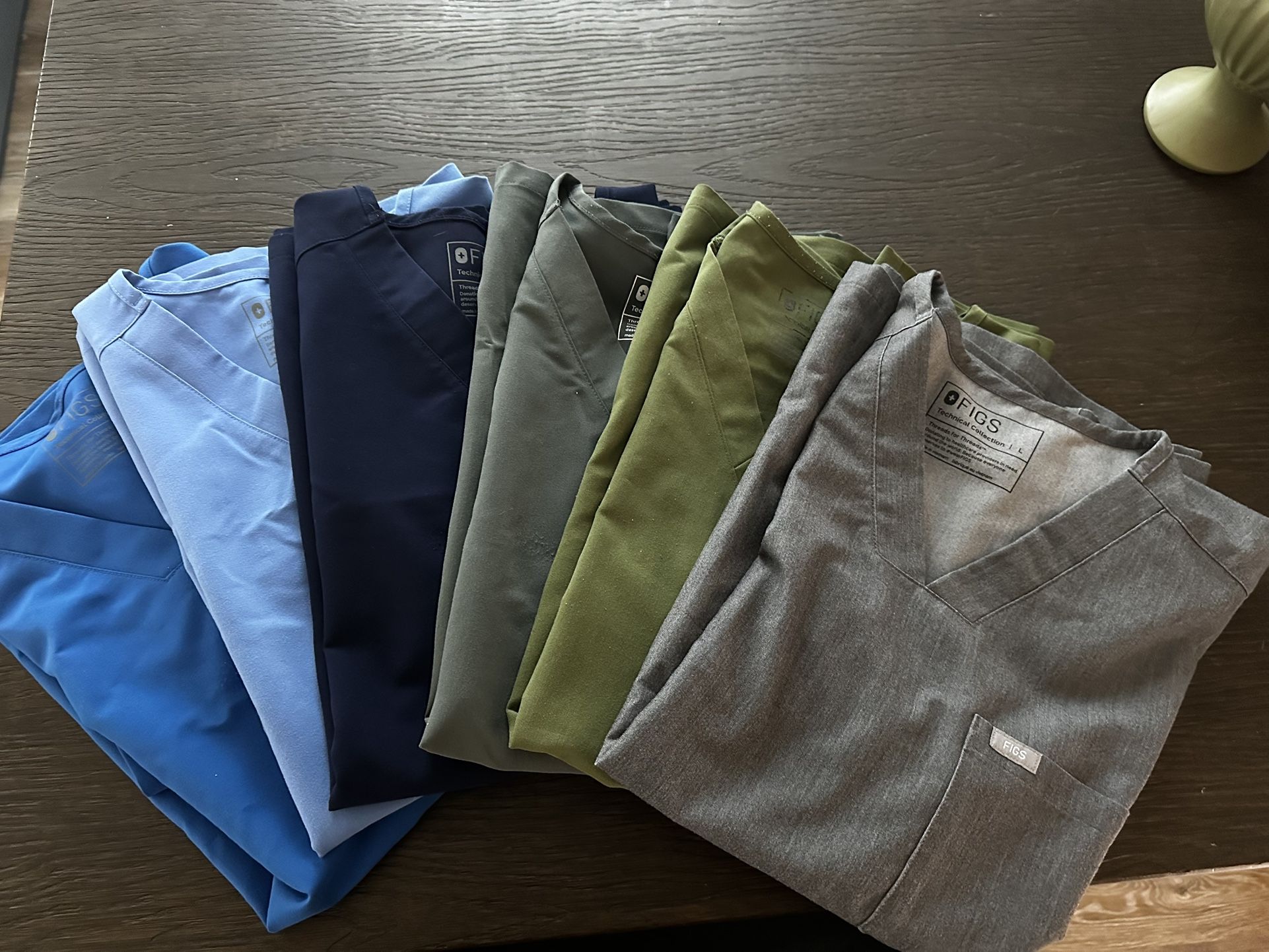 Figs Scrub Tops Size L