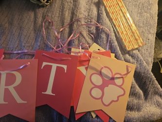 Pink n wht Straws & happy bday banner with doggie paws