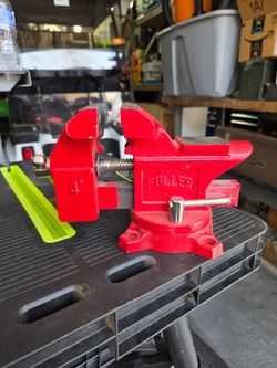Fuller 4-inch bench vise