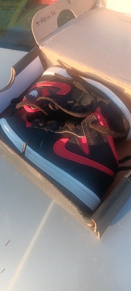 Toddler Jordan 1 Mid