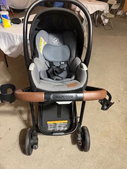 Maxi-Cosi Strollers with car seat and base