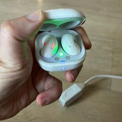 Bean Shaped Coby Ultra-Slim True Wireless Earbuds