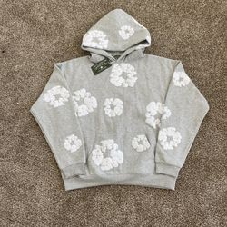 Grey Denim Tear (medium)