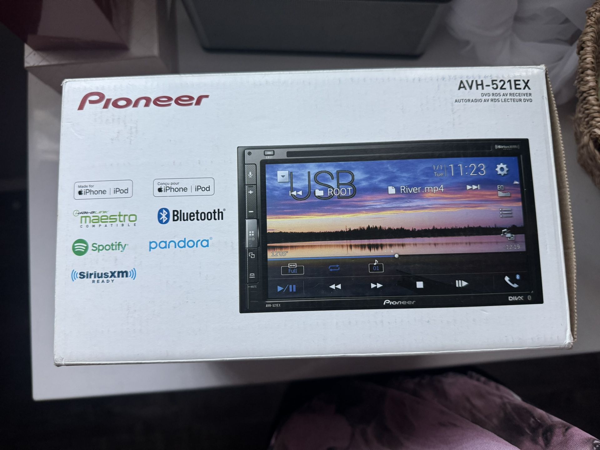 Pioneer Car Stereo AVH-521EX (DVD RDS AV RECEIVER)