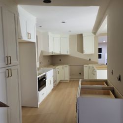 Kitchen Cabinet