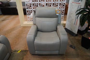 Moto Motion Maverick Leather Power Media Recliner