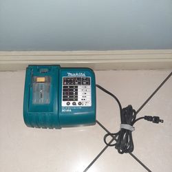 Makita 18v Charger Included In The 