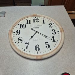 Clock Aprox 22" Round