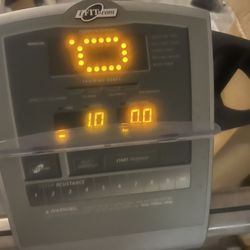 NordicTrack Elliptical Machine 