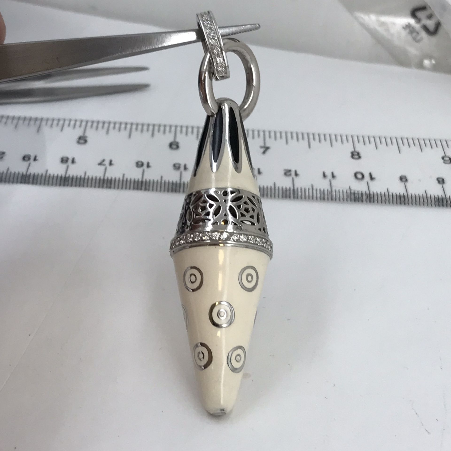 18k Diamond Pendant 
