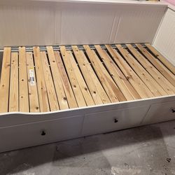 IKEA Hemnes White Day Bed Twin