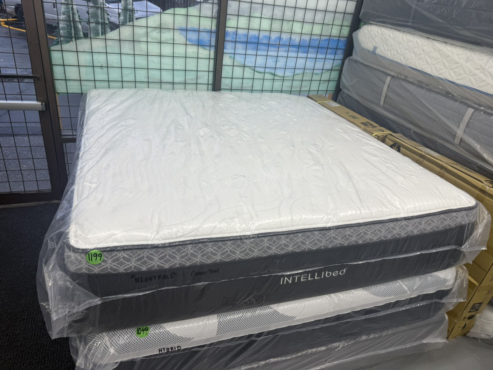 KING SIZE INTELLIBED MATTRESS & BOX SPRINGS BED SET