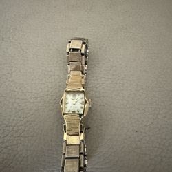 14k Benrus Solid Gold Women Watch 