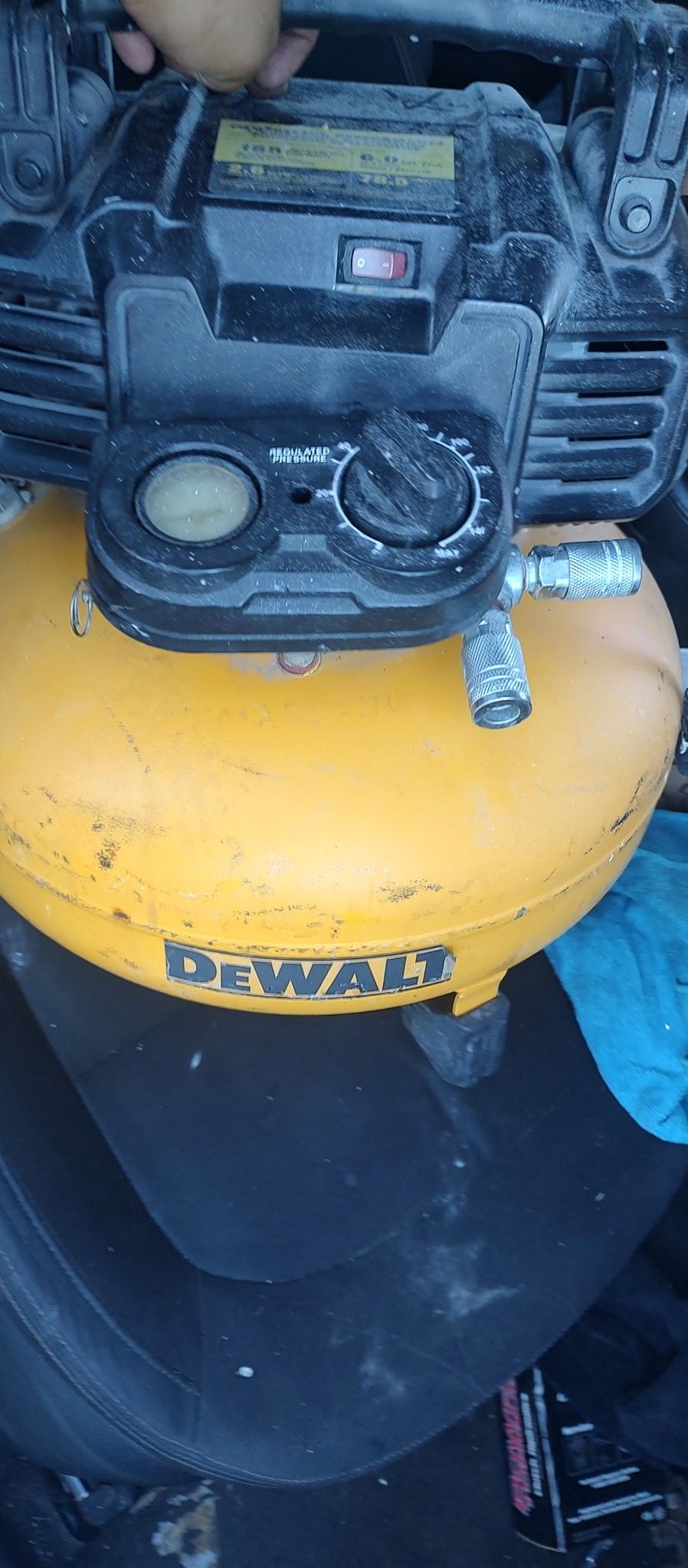 DeWalt Compressor 